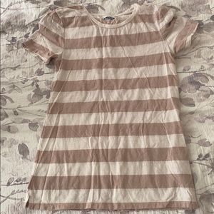 Old navy tshirt